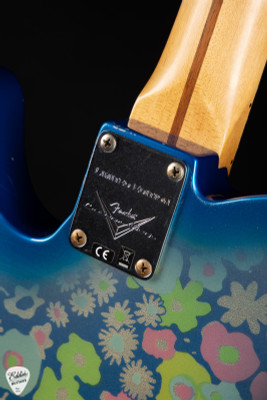 Fender Custom Shop Limited Edition 50s Tele Thinline Relic Aged Blue Flower electric guitar