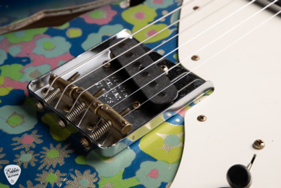 Fender Custom Shop Limited Edition 50s Tele Thinline Relic Aged Blue Flower electric guitar