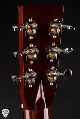 Santa Cruz 1934 D Custom - Adirondack Spruce & Honduran Mahogany Acoustic Guitar