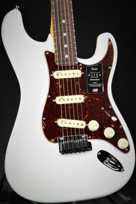 Fender American Ultra Stratocaster - Arctic Pearl #US19080003