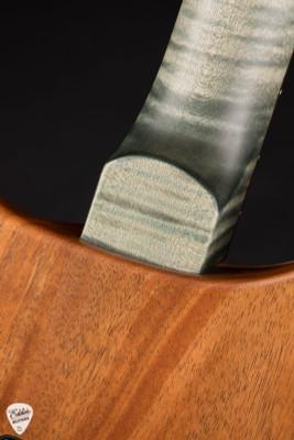 Paul Reed Smith Eddie’s Guitars Wood Library Modern Eagle V Brazilian Electric Guitar in Trampas Green Satin