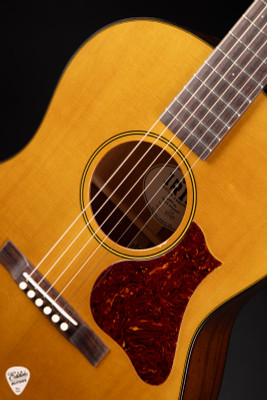 Iris OG Distressed - Adirondack Spruce & Mahogany Acoustic Guitar