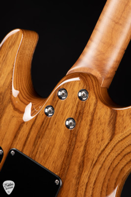 Suhr Roasted Modern Roasted Swamp Ash/Figured Walnut Electric Guitar in Natural