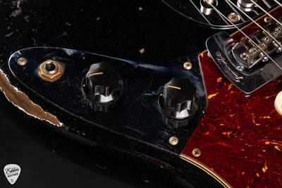 Fender Custom Shop Eddie’s Guitars Exclusive Heavy Relic® Bass VI Bass Guitar in Black Sparkle