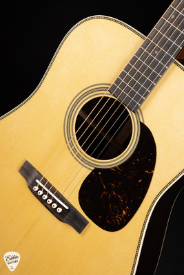 Martin HD-28 – Spruce & Rosewood Acoustic Guitar