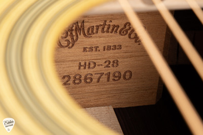 Martin HD-28 – Spruce & Rosewood Acoustic Guitar