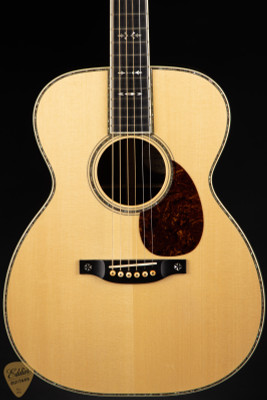 Used – Bourgeois OM Style 42 Italian Spruce & Brazilian Rosewood (2017) Acoustic Guitar