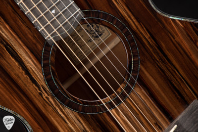Kevin Ryan “The Driftwood” Cathedral Grand Fingerstyle – Lutz Spruce & Honduran Mahogany Acoustic Guitar