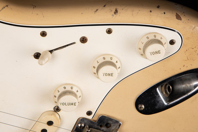 Fender Custom Shop Master Built 70th Anniversary Modernized Strat Relic Desert Sand/2024 Autumn Winter Dealer Event