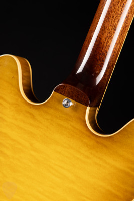 Gibson Custom Shop PSL ’64 ES-335 Figured Reissue Gloss Green Lemon electric guitar