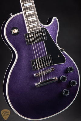 Gibson Custom Shop Made 2 Measure Les Paul Custom Gloss Purple Sparkle electric guitar