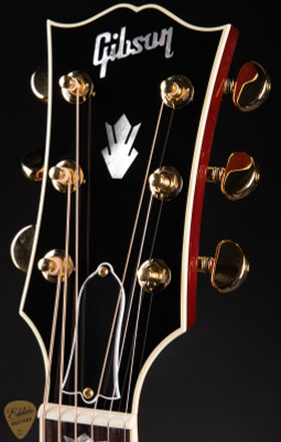SJ-200 Standard Wine Red acoustic guitars
