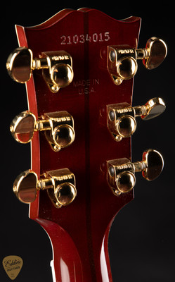 SJ-200 Standard Wine Red acoustic guitars