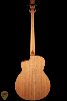 Furch Bc 61-CM 4 FR Cedar & Mahogany Fretless Acoustic Bass