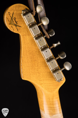 2024 – Fender Custom Shop LTD Fat 1964 Stratocaster Relic Electric Guitar in Aztec Gold Over Gold Sparkle
