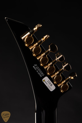 Jackson MJ Series Rhoads RR24MG electric guitar Black with Yellow Pinstripes