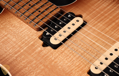 Ernie Ball Music Man Axis - Honey Pot Flame