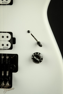2022 - Charvel Jim Root Signature Pro-Mod San Dimas Style 1 HH FR M - Satin White #MC22006095