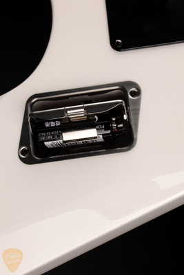 ESP E-II Arrow - Snow White/B Stock