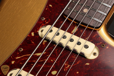 2024 - Fender Custom Shop Journeyman Relic® Bass VI - Aged Aztec Gold