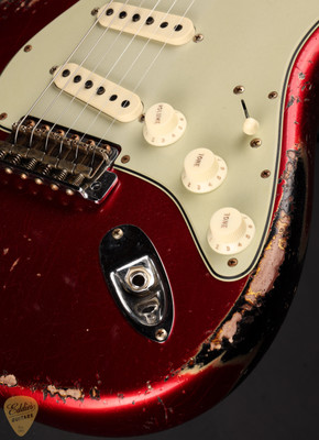 2024 - Fender Custom Shop Limited Edition 62 Stratocaster Heavy Relic - Aged Candy Apple Red over 3-Color Sunburst