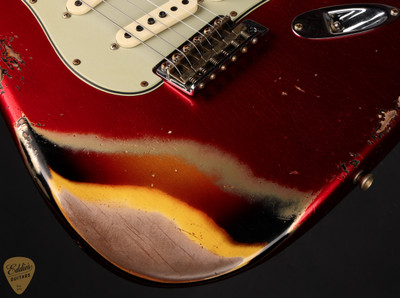 2024 - Fender Custom Shop Limited Edition 62 Stratocaster Heavy Relic - Aged Candy Apple Red over 3-Color Sunburst