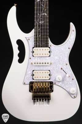 Ibanez JEM7VP Steve Vai Signature Electric Guitar in White