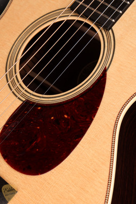 Collings 002H-T Sitka Spruce & Indian Rosewood Acoustic Guitar