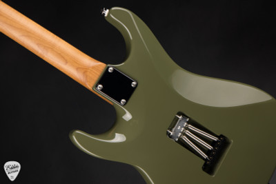 Suhr Standard Roasted - Dark Forest Green - Eddie's Guitars