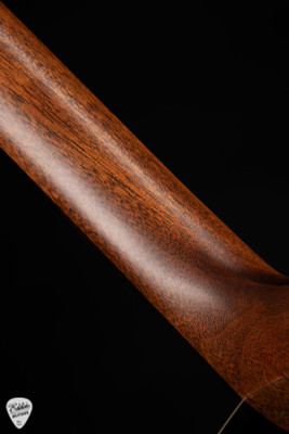 Martin HD-28 – Spruce & Rosewood Acoustic Guitar