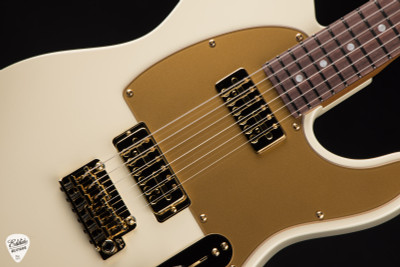 Suhr Mateus Asato Signature Classic T Electric Guitar in MA White