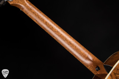 Taylor Gold Label 814e – Torrefied Spruce & Koa Acoustic Guitar