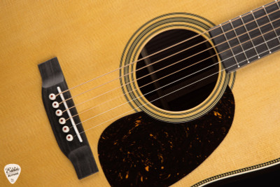 Martin HD-28 / New For 2025 Acoustic Guitar