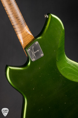 Novo Serus J Custom Electric Guitar in Candy Apple Green
