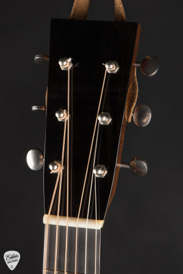 Collings D1A Hill Country Sunburst – Adirondack Spruce & Honduran Mahogany Acoustic Guitar
