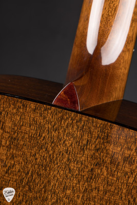 Collings D1A Hill Country Sunburst – Adirondack Spruce & Honduran Mahogany Acoustic Guitar