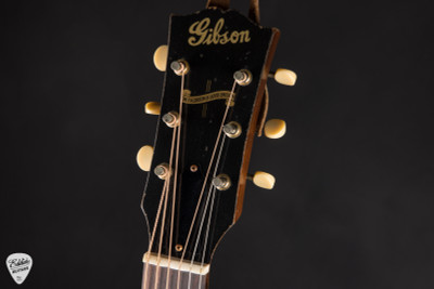 Gibson Murphy Lab 1942 Banner J-45 Heavy Aged Acoustic Guitar in Vintage Sunburst