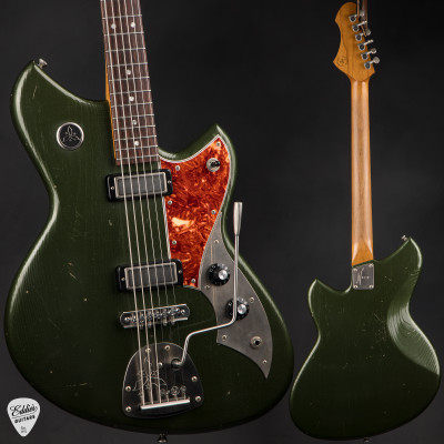 Novo Serus J Baritone Electric Guitar in Cadillac Green