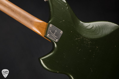 Novo Serus J Baritone Electric Guitar in Cadillac Green