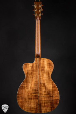 Bourgeois OMC Hawaiian DB Signature Deluxe Acoustic Guitar in Koa