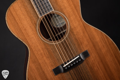 Bourgeois OMC Custom – Sinker Redwood & Cocobolo Acoustic Guitar