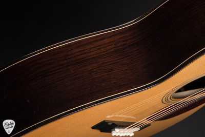 Bourgeois Touchstone Signature OM – Torrefied Sitka Spruce & Madagascar Rosewood Acoustic Guitar