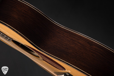 Bourgeois Touchstone Signature OM – Torrefied Sitka Spruce & Madagascar Rosewood Acoustic Guitar