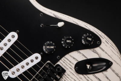 Tom Anderson Icon Classic Electric Guitar in White with Black Dog Hair