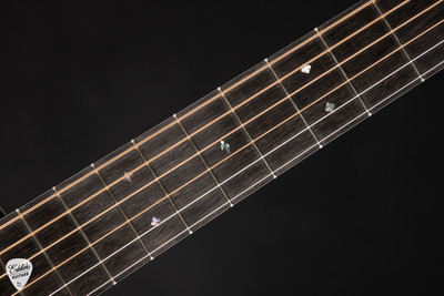 Collings 002H Sitka Spruce & Indian Rosewood Acoustic Guitar