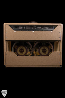 Fender ’62 Super Amp – 40W 2×10 Combo Brown & Wheat Guitar Amplifier