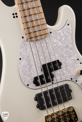 Sale Pending - Sandberg California VM 5-String High Gloss - Virgin White