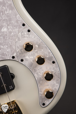 Sale Pending - Sandberg California VM 5-String High Gloss - Virgin White