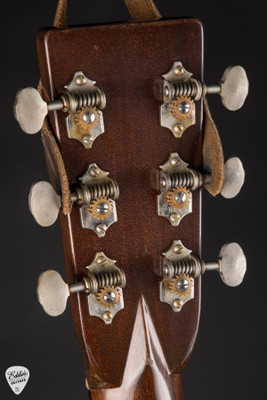 2020 – Martin D-28 Authentic 1937 Aged Acoustic Guitar with VTS Adirondack Spruce & Madagascar Rosewood