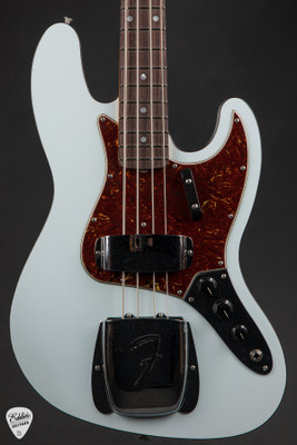 Fender Custom Shop Limited Edition 1960’s Jazz Bass Deluxe Closet Classic Faded Aged Sonic Blue Bass Guitar